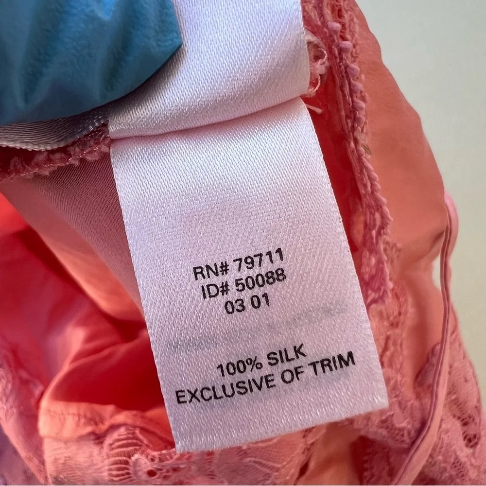 Vintage Y2K Victoria's Secret 100% Silk Coral Pink Lace Chemise Women's Size M